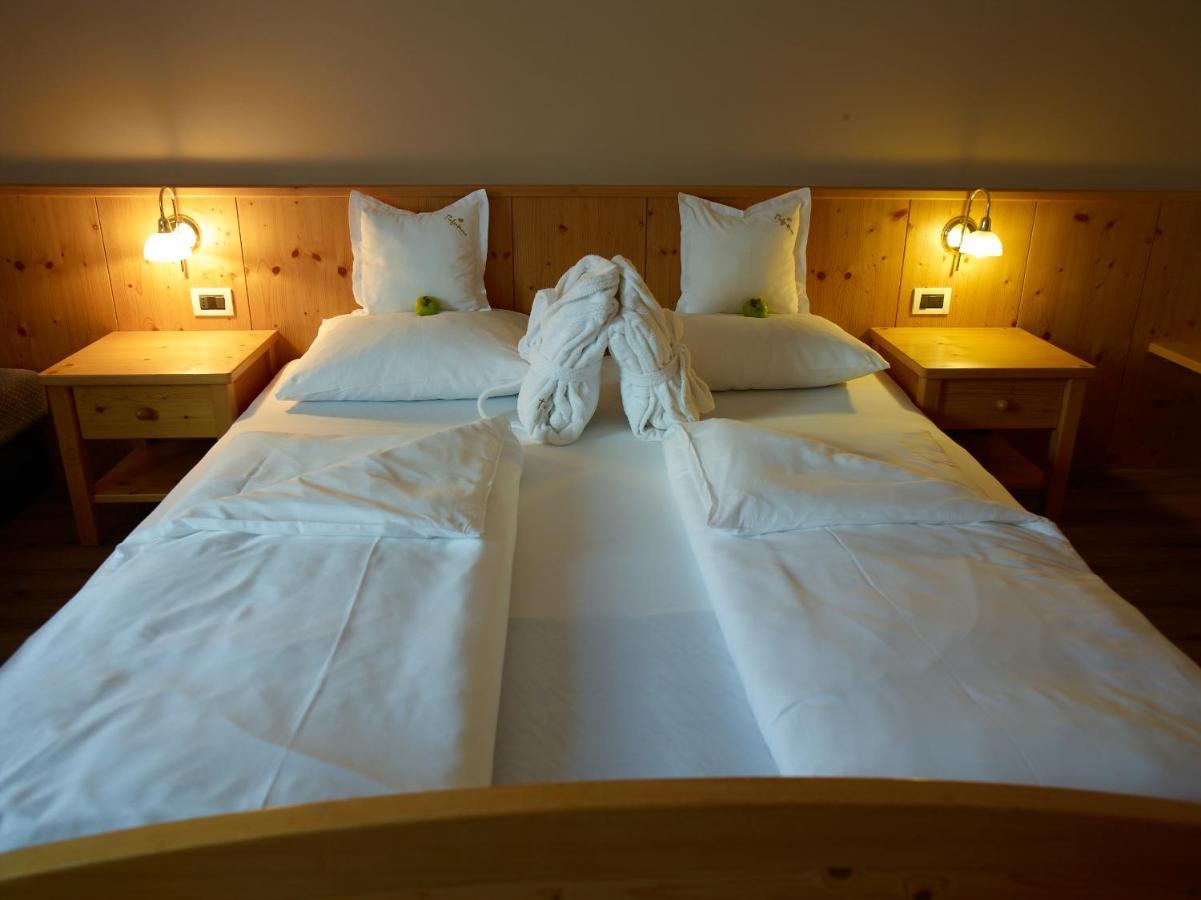 Hotel Tiefenbrunn Gardensuites & Breakfast ラナ エクステリア 写真