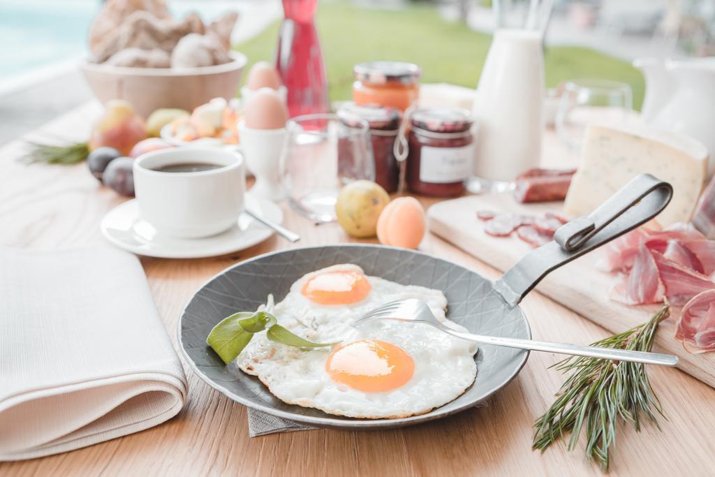 Hotel Tiefenbrunn Gardensuites & Breakfast ラナ エクステリア 写真