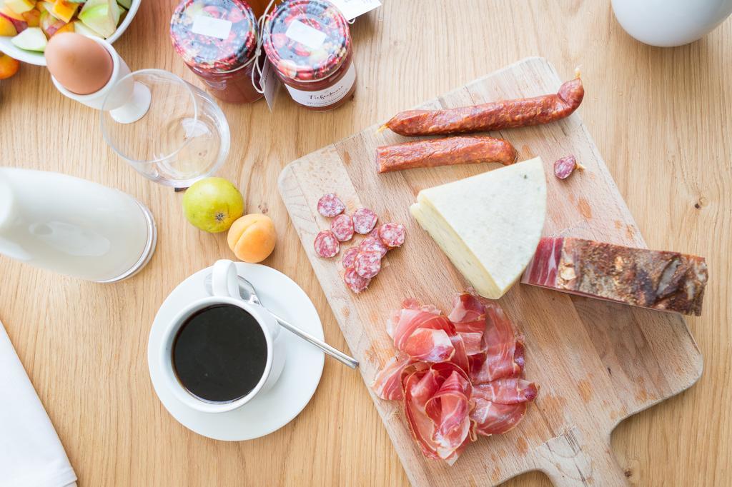 Hotel Tiefenbrunn Gardensuites & Breakfast ラナ エクステリア 写真